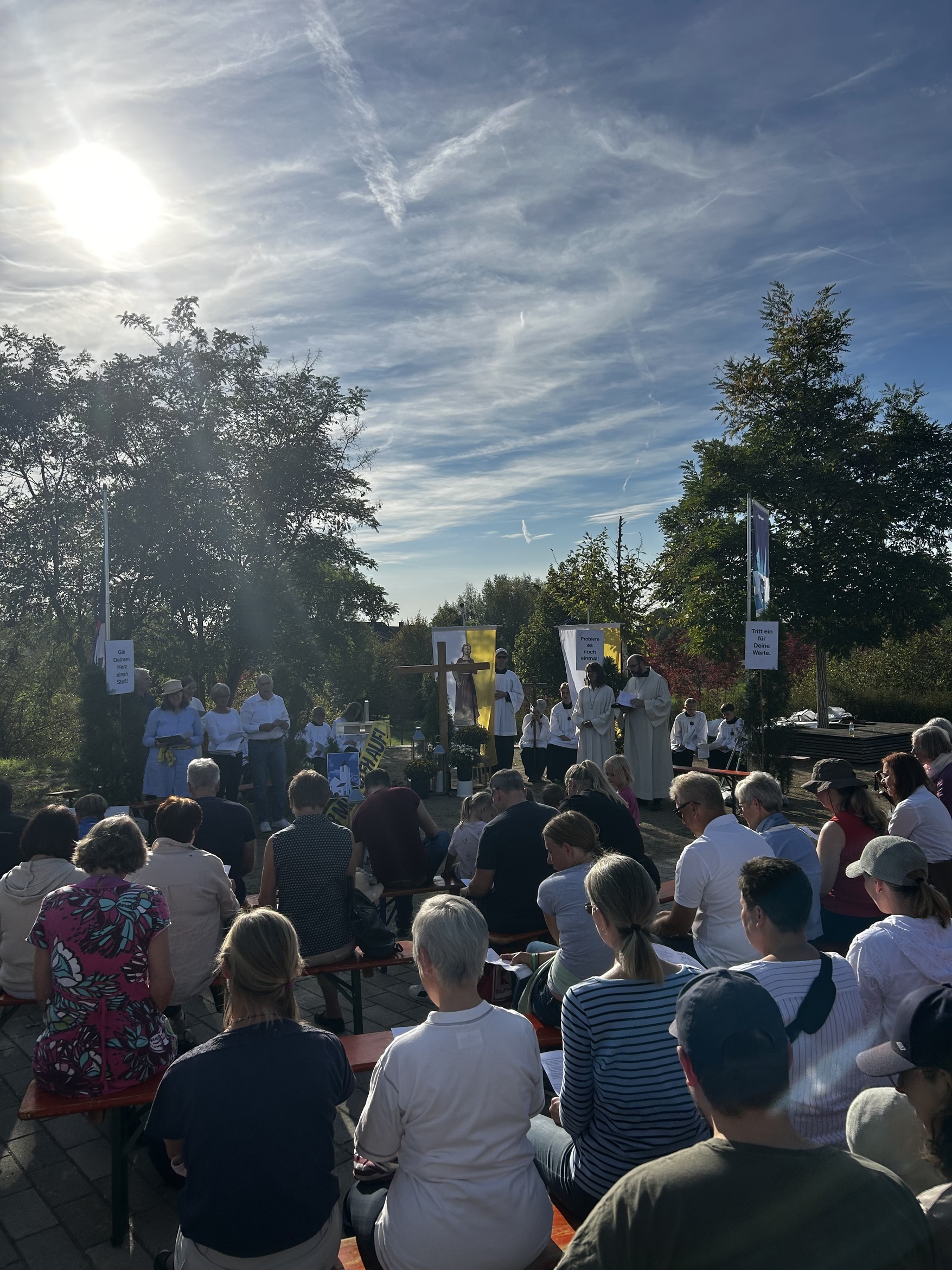 Sternwallfahrt des Pastoralen Raumes Alzenau - Wort-Gottes-Feier im Energiepark