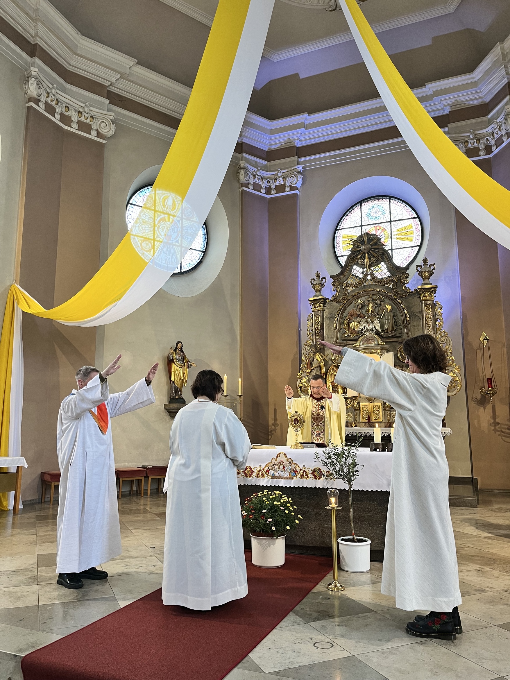 Ch. Hieke neue Gottesdienstbeauftragte in Kahl Ch. Hieke neue Gottesdienstbeauftragte in Kahl