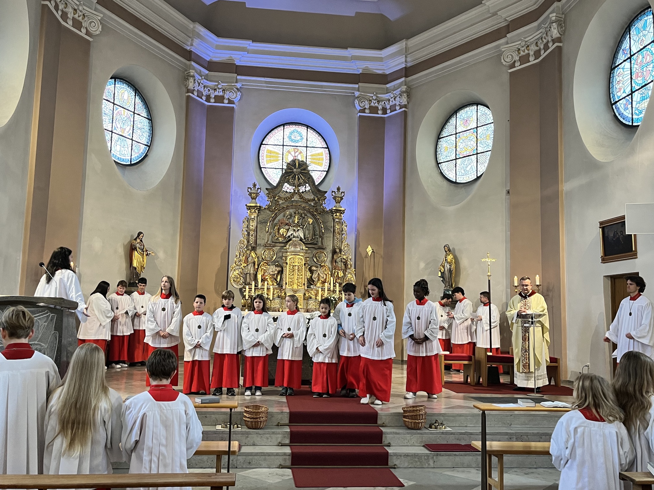 Ministranteneinführung Ministranteneinführung