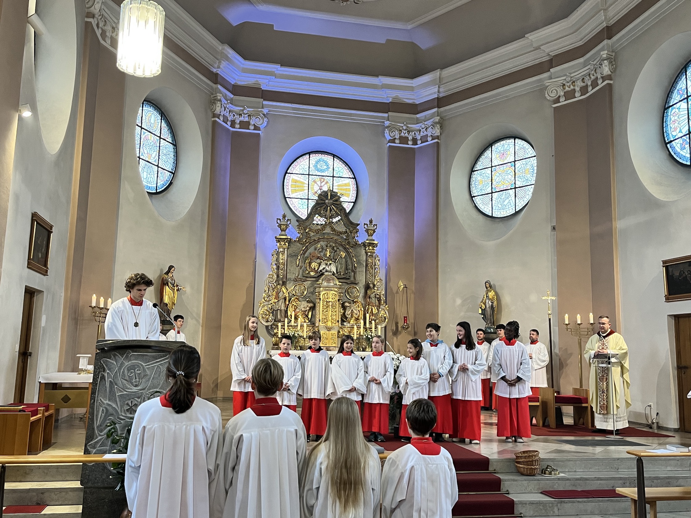 Ministranteneinführung Ministranteneinführung