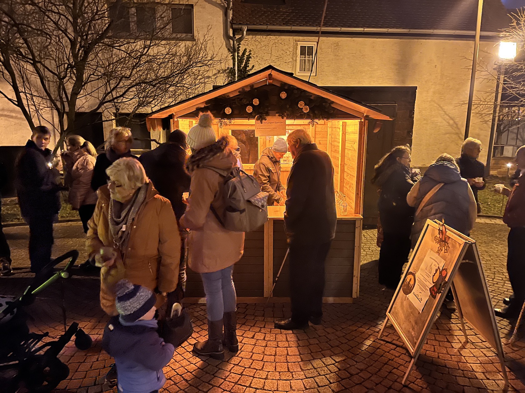 Einladung zum Verweilen nach dem Weihnachtsliedersingen Einladung zum Verweilen nach dem Weihnachtsliedersingen