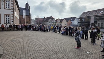 Palmsegnung auf dem Dorfplatz vor der Pfarrkirche
