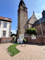 Kahl Fronleichnamsprozession - 1. Altar
