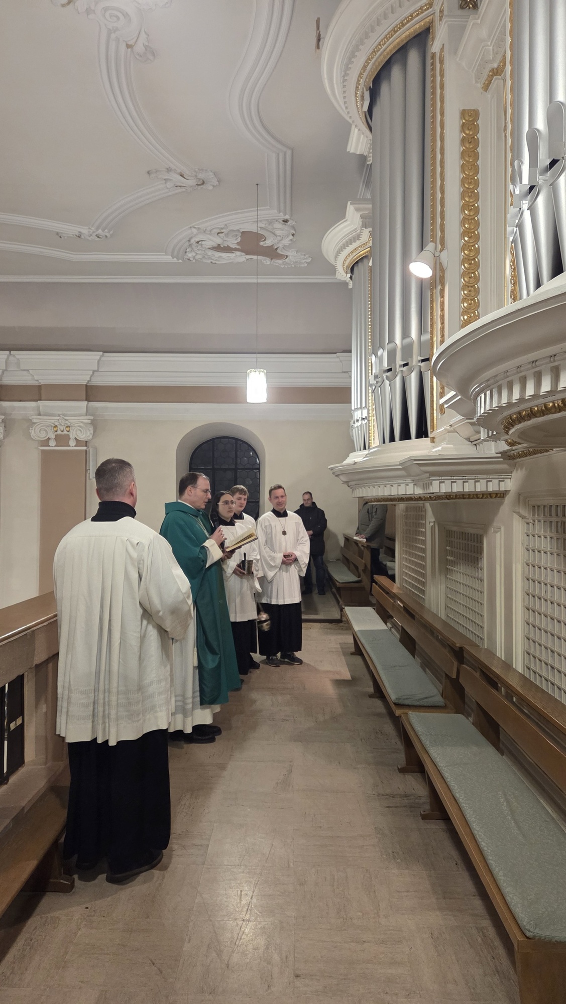 Festgottesdienst mit Segnung der instandgesetzten Orgel durch Weihbischof Paul Reder